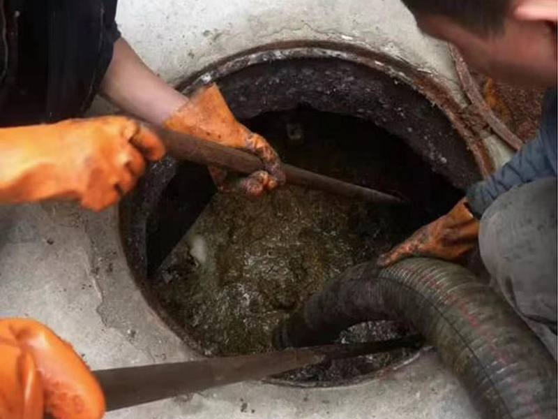 西流河镇化油池、化粪池清理要做哪些安全措施？